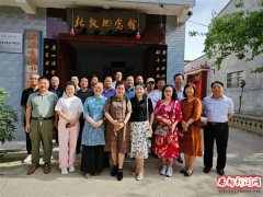 �Ի�:�������조��ʫ֮�����Ļ�Ʒ�Ƴ�ַ��ӳ��������Ļ���������